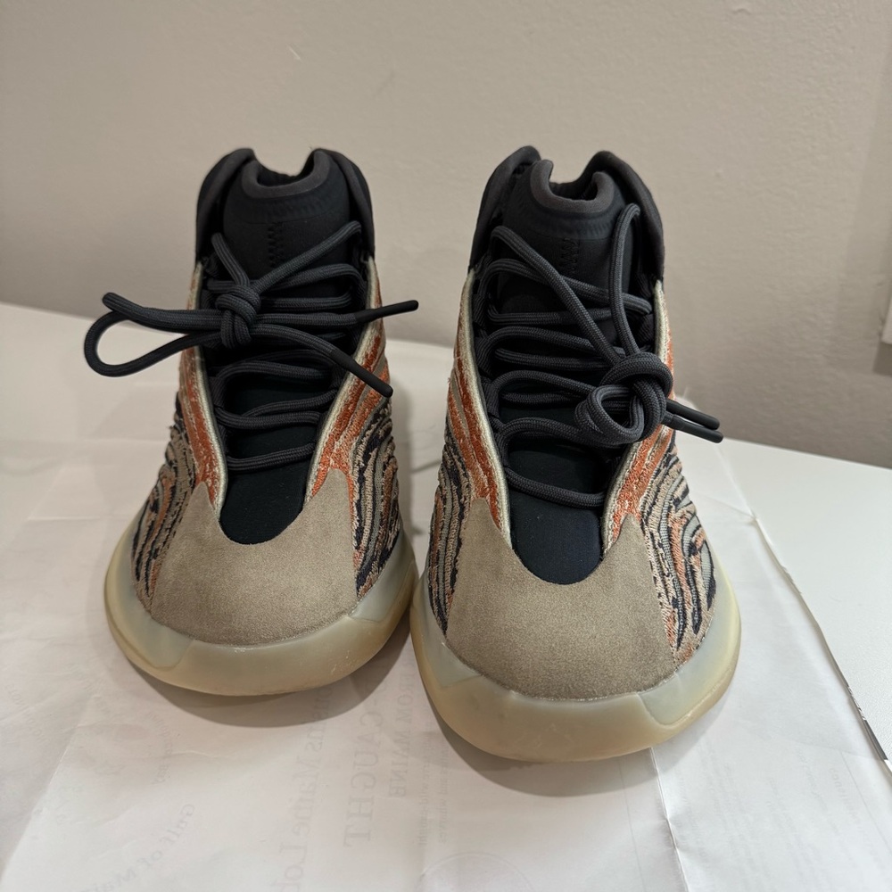 Adidas Yeezy Quantum Flash Orange - No Box